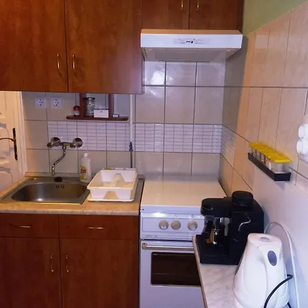 Apartment Szivarvany *