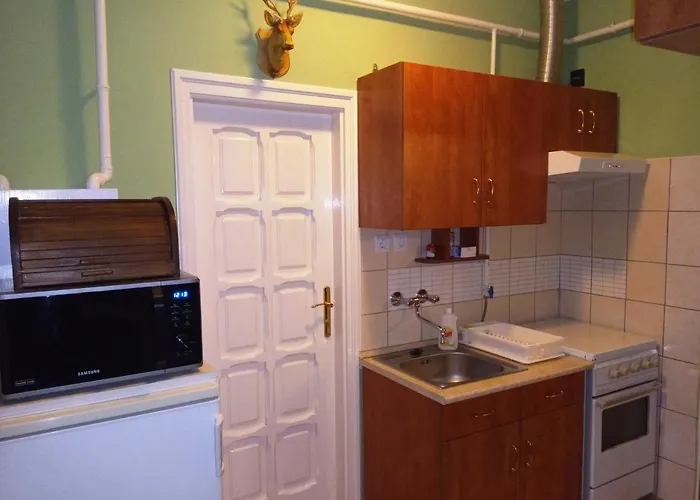 아파트 Szivarvany *