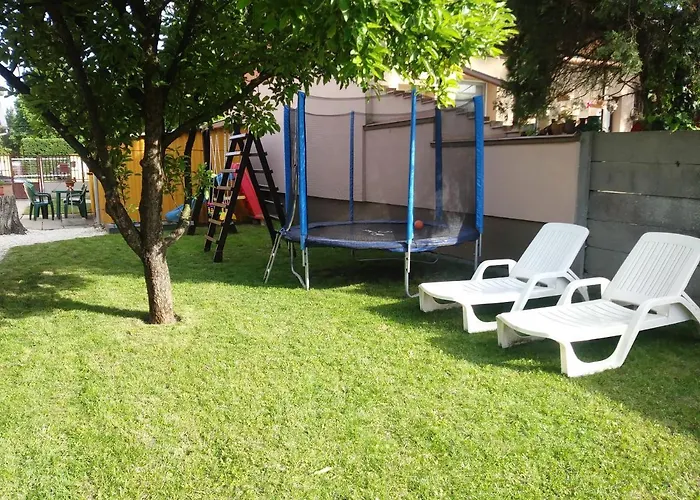 아파트 Szivarvany *